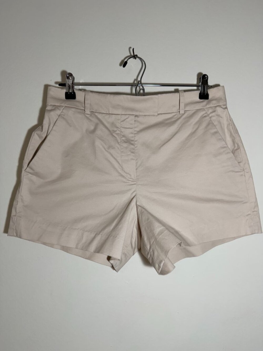 Abercrombie & Fitch Beige Tailored Shorts Minimalist Coastal Grandma Size 6